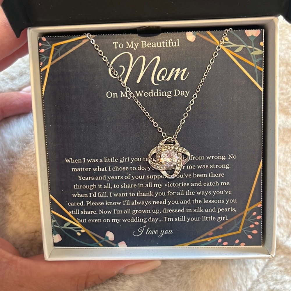 Brand New Mother of the Bride Necklace with box / message
